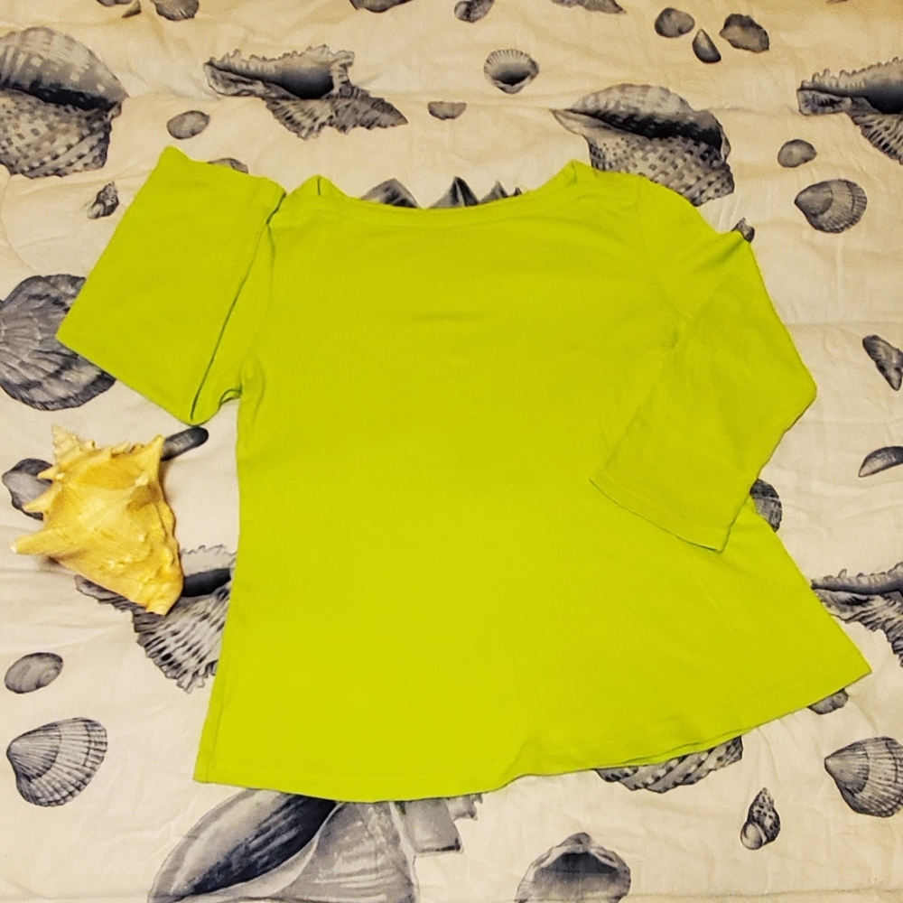 ***BUNDLE & SAVE*** Wesrbound LIME Green Top